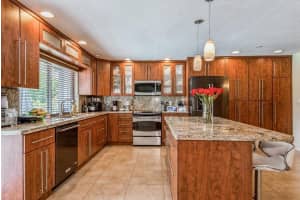 447 NW 105th Dr, Coral Springs, FL 33071, Sold 08/03/21