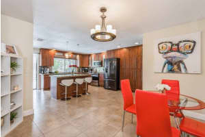 447 NW 105th Dr, Coral Springs, FL 33071, Sold 08/03/21