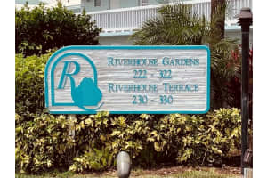 222 N Federal Hwy, Deerfield Beach, FL 33441, Sold 01/04/22