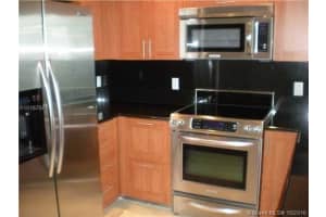 315 NE 3rd Ave, Fort Lauderdale, FL 33301, Sold 07/27/21