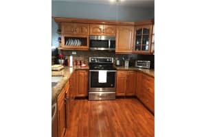 390 NW 102nd Terrace, Pembroke Pines, FL 33026, Sold 10/08/21