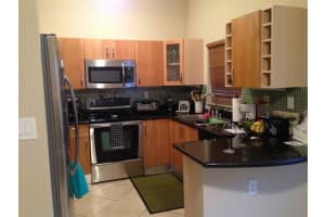 7464 NW 180th St, Hialeah, FL 33015, Sold 08/16/21