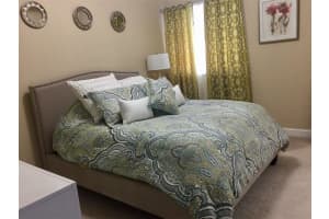 7464 NW 180th St, Hialeah, FL 33015, Sold 08/16/21