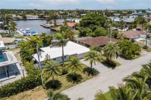 2507 NE 32nd Ave, Fort Lauderdale, FL 33305, Sold 07/30/21