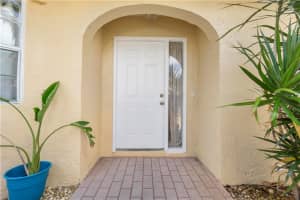 11441 Lakeview Dr #4b, Coral Springs, FL 33071, Sold 08/20/21