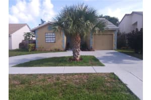 5896 Strawberry Lakes Cir, Lake Worth, FL 33463, Sold 08/11/21