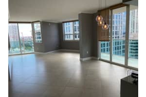 350 SE 2nd St, Fort Lauderdale, FL 33301, Sold 11/10/21