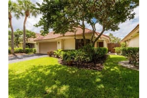 9371 NW 18th Dr, Plantation, FL 33322, Sold 07/29/21