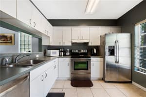 16202 Emerald Cove Rd, Weston, FL 33331, Sold 07/30/21