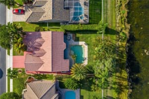215 SW 198th Terrace, Pembroke Pines, FL 33029, Sold 07/13/21