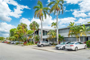 2161 42nd Ct 212, Lighthouse Point, Florida 33064