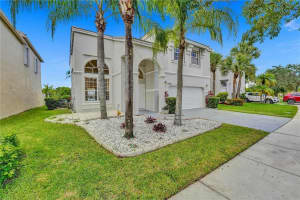 15831 NW 15th Ct, Pembroke Pines, FL 33028, Sold 08/18/21