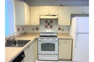 7760 NW 50th St, Lauderhill, FL 33351, Sold 08/05/21