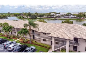 5501 Lakeside Dr, Margate, FL 33063, Sold 10/13/21