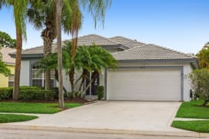 4914 SE Devenwood Way, Stuart, FL 34997, Sold 08/31/21