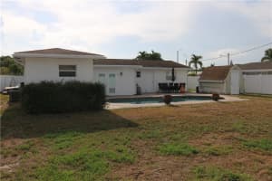 560 NW 12th Ave, Boca Raton, FL 33486, Sold 08/13/21