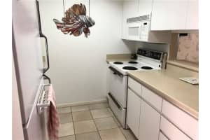 894 SW 9th St Cir, Boca Raton, FL 33486, Sold 10/08/21