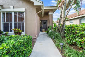 12515 SW 7th Pl, Davie, FL 33325, Sold 08/13/21