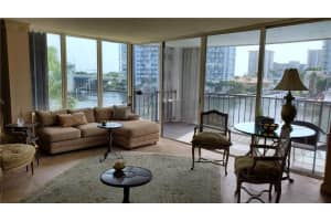 936 Intracoastal Dr #3a, Fort Lauderdale, FL 33304, Sold 08/09/21