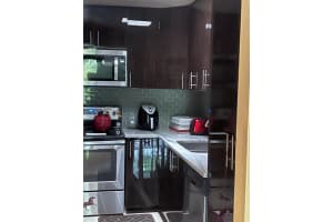 200 NW 43rd Ct, Pompano Beach, FL 33064, Sold 08/30/21