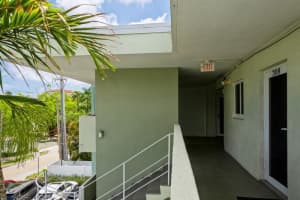 1000 SE 4th St, Fort Lauderdale, FL 33301, Sold 08/16/21
