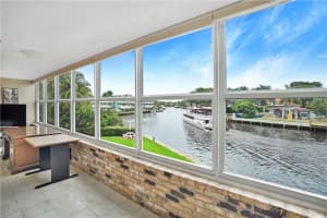 818 SE 4th St, Fort Lauderdale, FL 33301, Sold 02/08/22