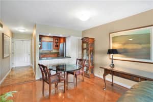 818 SE 4th St, Fort Lauderdale, FL 33301, Sold 02/08/22