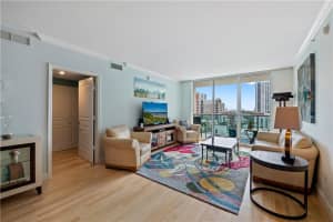 350 SE 2nd St, Fort Lauderdale, FL 33301, Sold 08/03/21