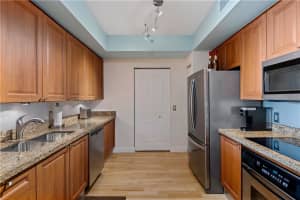 350 SE 2nd St, Fort Lauderdale, FL 33301, Sold 08/03/21