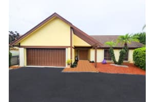 2400 NW 102nd Way, Pembroke Pines, FL 33026, Sold 08/06/21