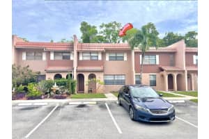 44 Madrid Ln, Davie, FL 33324, Sold 09/03/21
