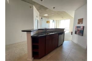 300 S Australian Ave, West Palm Beach, FL 33401, Sold 08/30/21