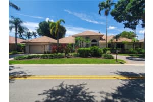 6530 NW 43rd St, Coral Springs, FL 33067, Sold 11/09/21