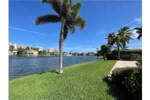 55 Cayuga Rd, Sea Ranch Lakes, FL 33308, Sold 10/12/21