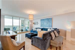 411 N New River Dr E, Fort Lauderdale, FL 33301, Sold 08/31/21