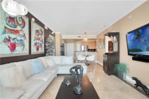 350 SE 2nd St, Fort Lauderdale, FL 33301, Sold 02/28/22