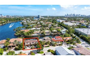 2218 NE 17th Ct, Fort Lauderdale, FL 33305, Sold 11/03/21
