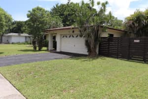 8009 NW 75th Ave, Tamarac, FL 33321, Sold 07/30/21