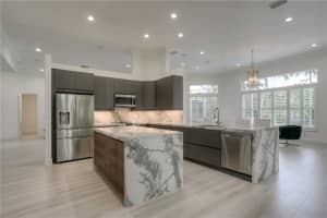 317 Windmill Palm Ave, Plantation, FL 33324, Sold 10/28/21