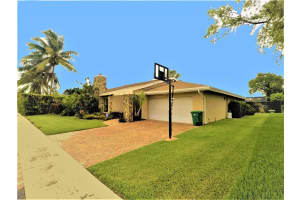 8921 NW 79th Ct, Tamarac, FL 33321, Sold 07/27/21