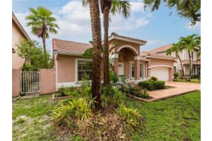 19130 NW 88th Ct, Hialeah, FL 33018, Sold 09/03/21