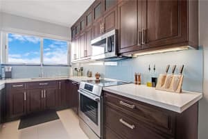 333 Sunset Dr, Fort Lauderdale, FL 33301, Sold 08/05/21