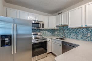 2660 NE 8th Ave, Wilton Manors, FL 33334, Sold 07/27/21