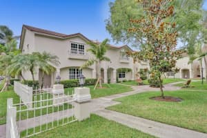 425 NW 109th Ave, Pembroke Pines, FL 33026, Sold 08/04/21