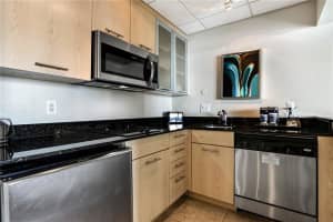 2670 E Sunrise Blvd, Fort Lauderdale, FL 33304, Sold 10/06/21