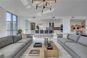 100 E Las Olas Blvd #1701, Fort Lauderdale, FL 33301, Sold 08/10/21