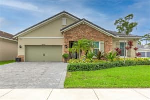 9282 Greenspire Ln, Lake Worth, FL 33467, Sold 10/26/21