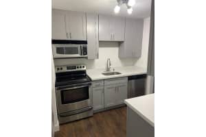 915 NE 199th St, Miami, FL 33179, Sold 10/26/21