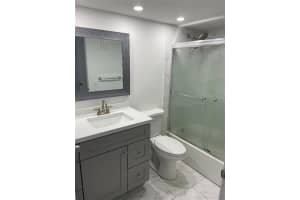 915 NE 199th St, Miami, FL 33179, Sold 10/26/21