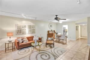 8521 Old Country Manor, Davie, FL 33328, Sold 08/05/21